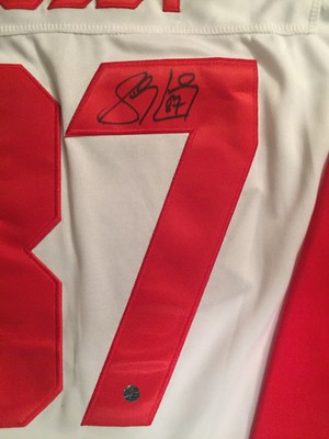 SIDNEY CROSBY SIGNED TEAM CANADA ADIDAS JERSEY  HOLO /COA