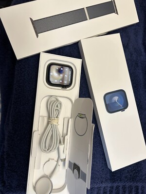 Apple Smart Watch Series 8 GPS + GSM Cellular 45mm Smart Watch Band-UNLOCKED!!!