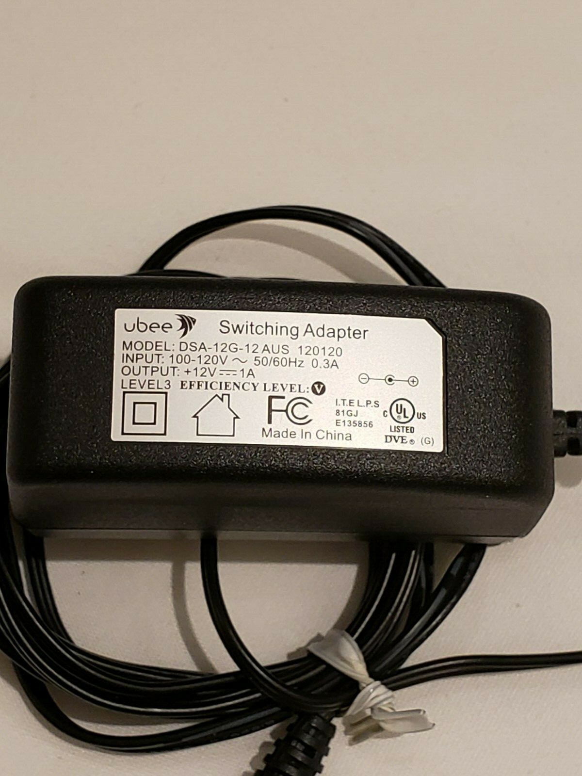 UBEE / DVE SWITCHING ADAPTER DSA-12G-12AUS 120120 100-120V 50/60Hz 0.3A