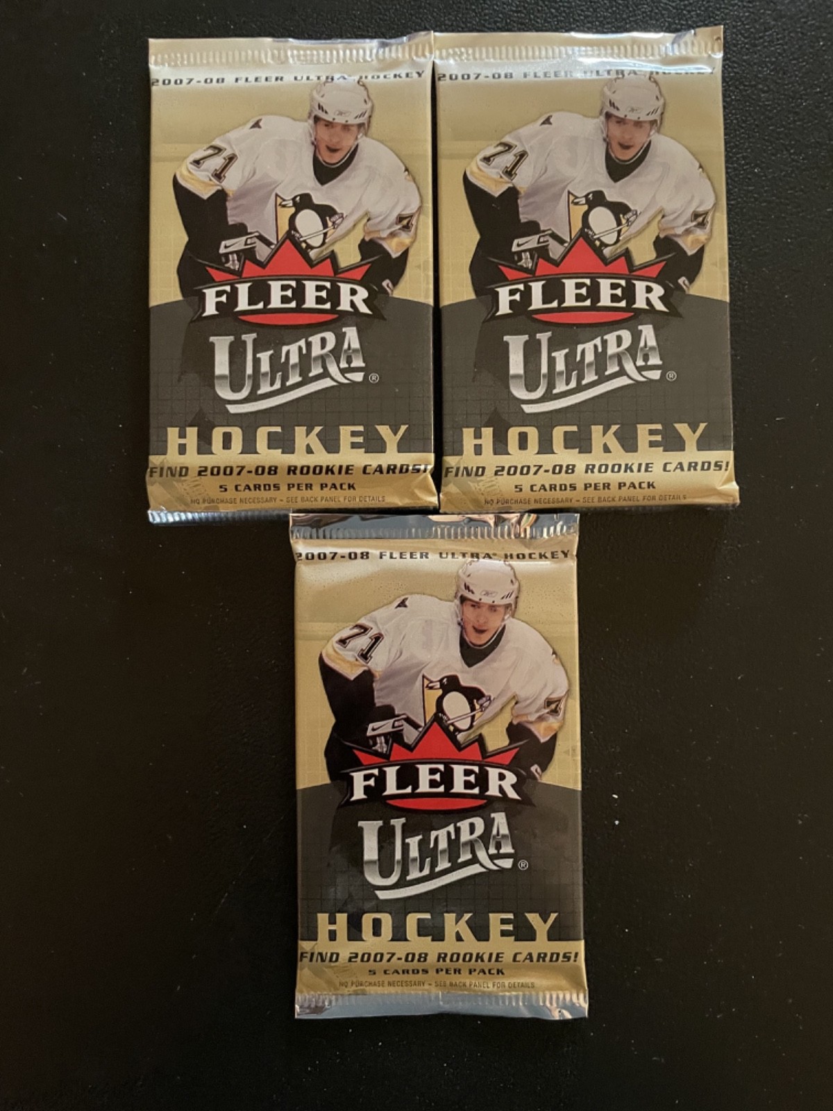 2007 Fleer Ultra Ice Hockey 5 Cards Per Pack Lot Of 3 #65