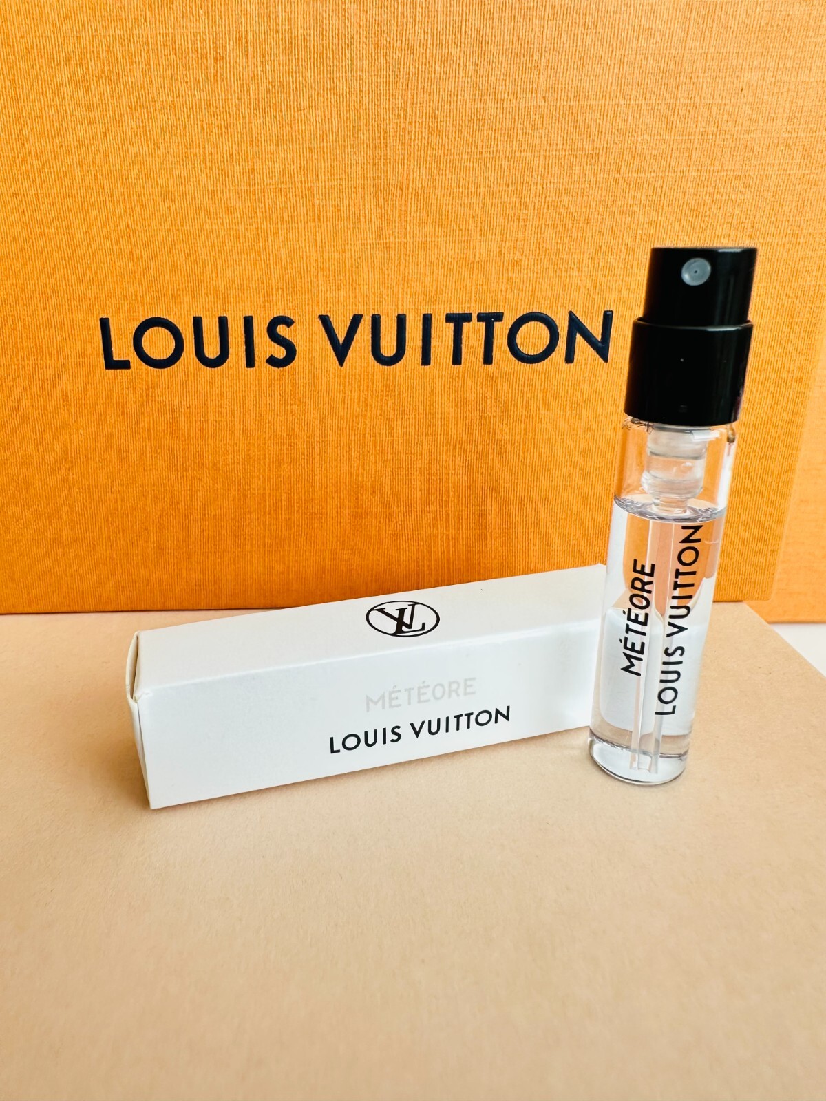 Louis Vuitton の 2ml サンプル s-l400.jpg