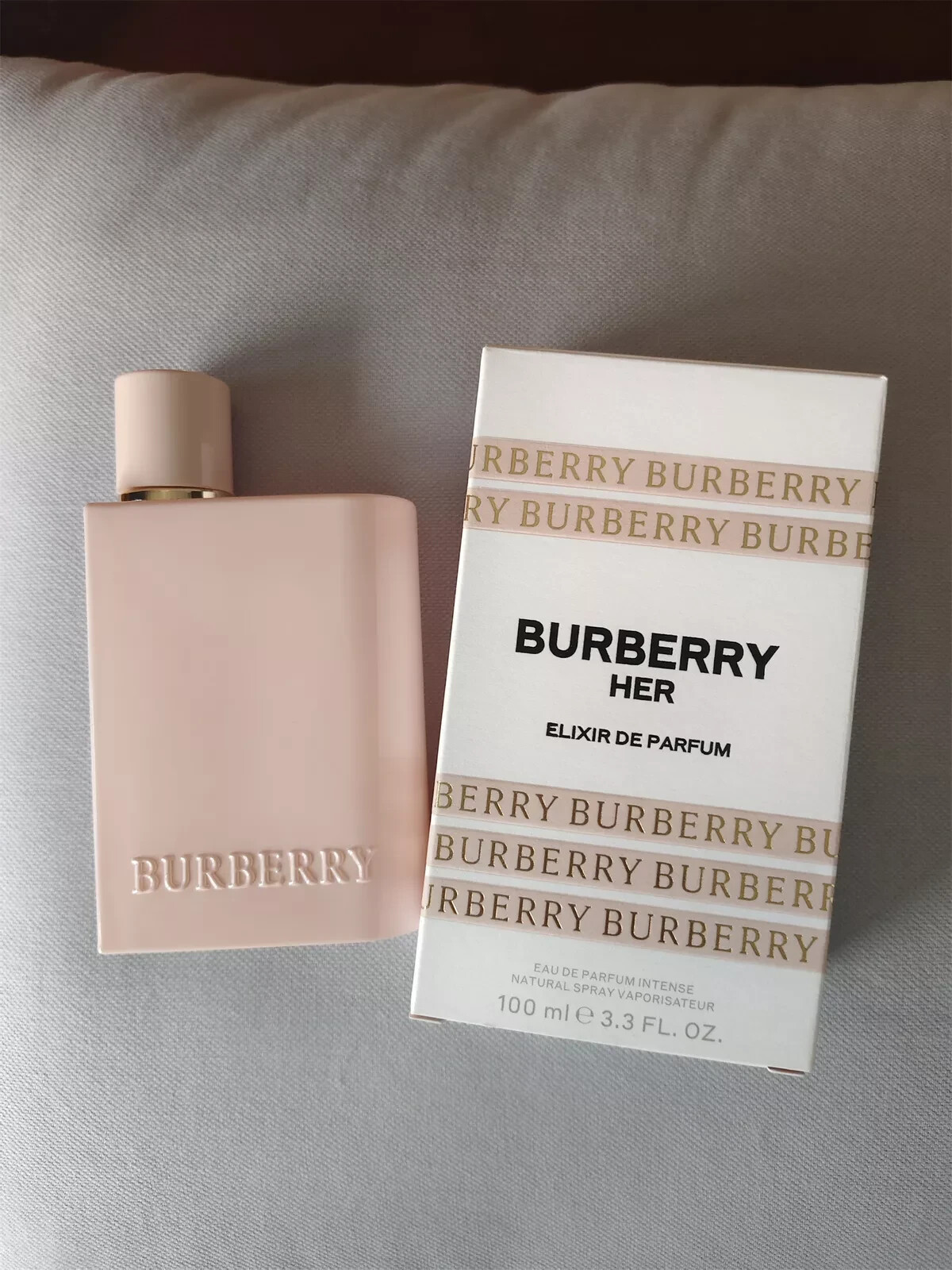 Burberry バーバリー Her Eau de Parfum 50ml バーバリーハーオードパルファム 50ml