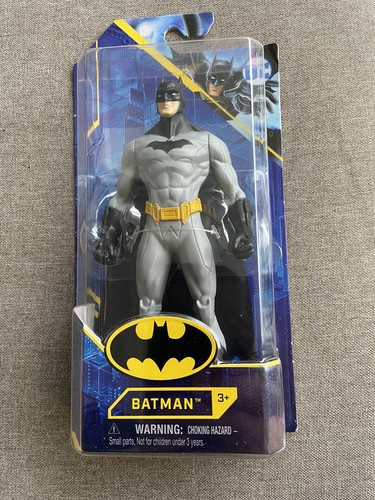 DC DIRECT BATMAN（ Action Figure ） Amazon.com: DC Direct Batman (Justice) 1:6 Scale Deluxe