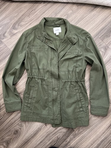 OLD NAVY グリーンダウンジャケット Medium OLD NAVY グリーンダウンジャケット Medium - メルカリ