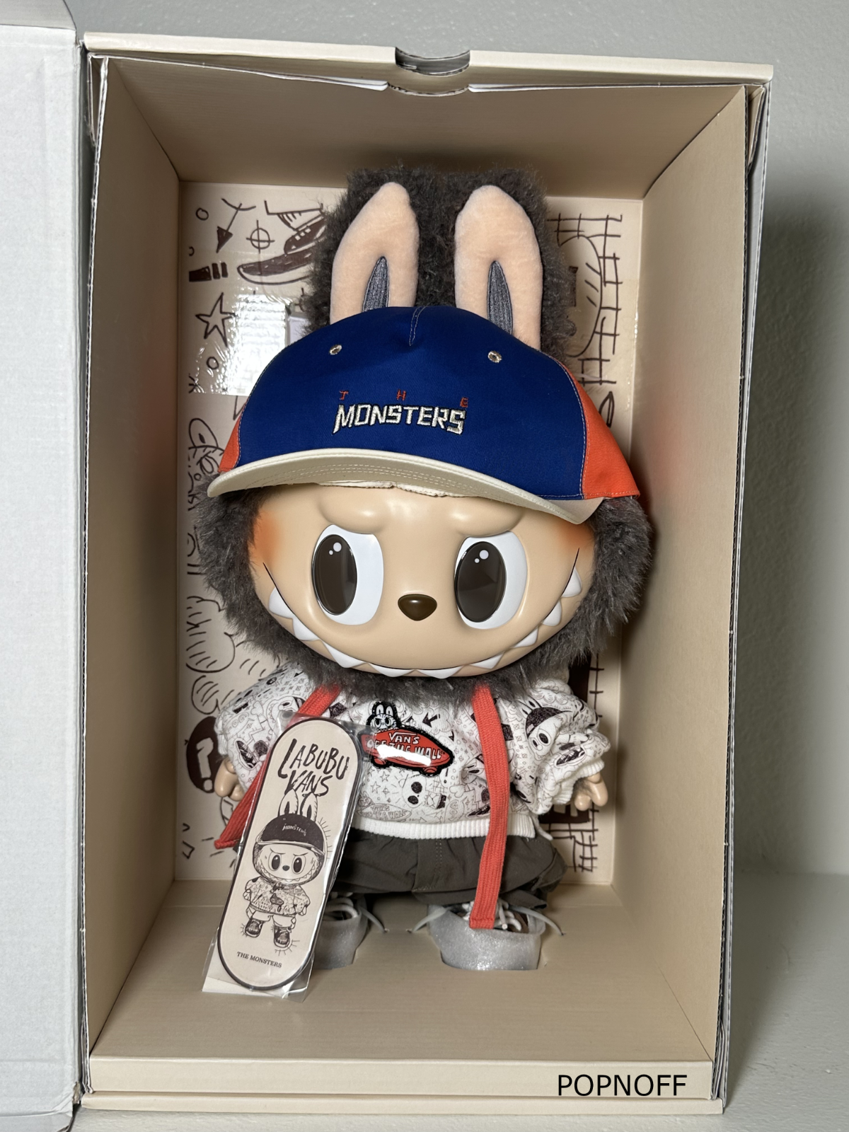 popmart ラブブ VANS X THE MONSTERS LABUBU . $_57.PNG?set_id=880000500F