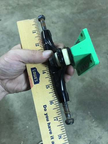 Vintage Team Thunder Black Green Skateboard Trucks 7.5?