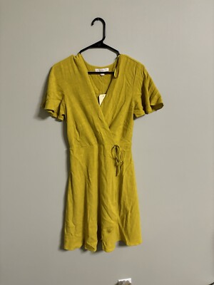 Monteau Faux Wrap Flutter Sleeve Dress Size Small New NWT