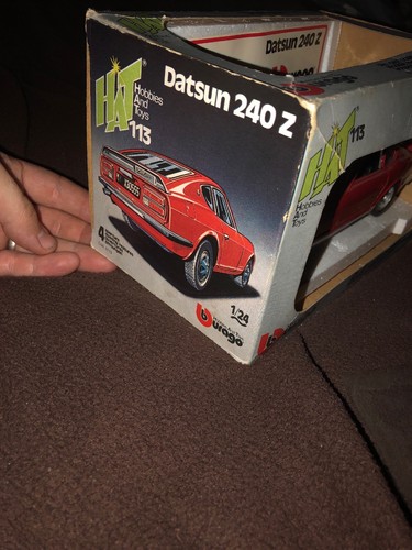VINTAGE #113 Burago Datsun 240 Z Red 1/24 bburago Die Cast Nissan 240Z