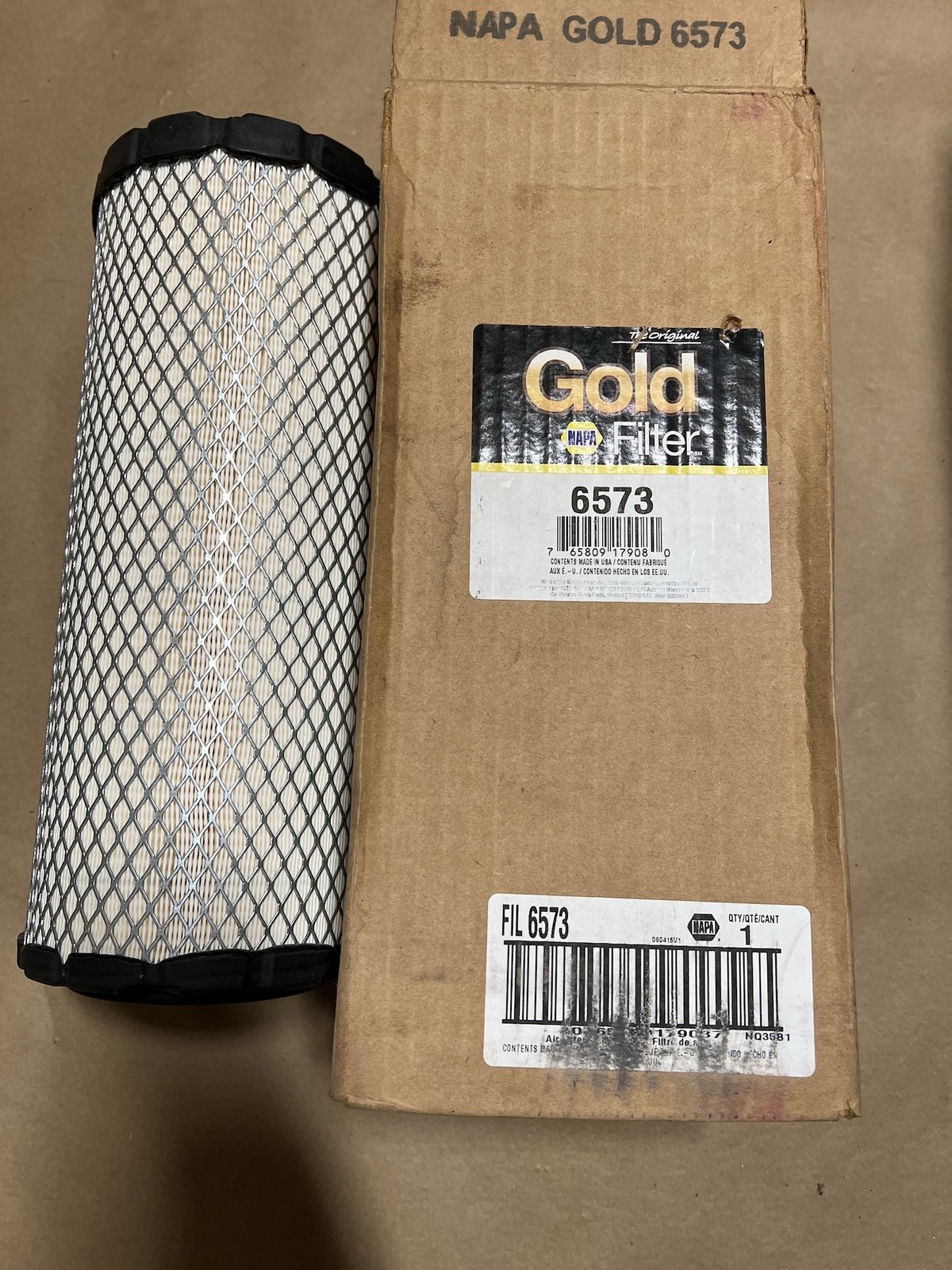New NOS NAPA Air Filter 6573