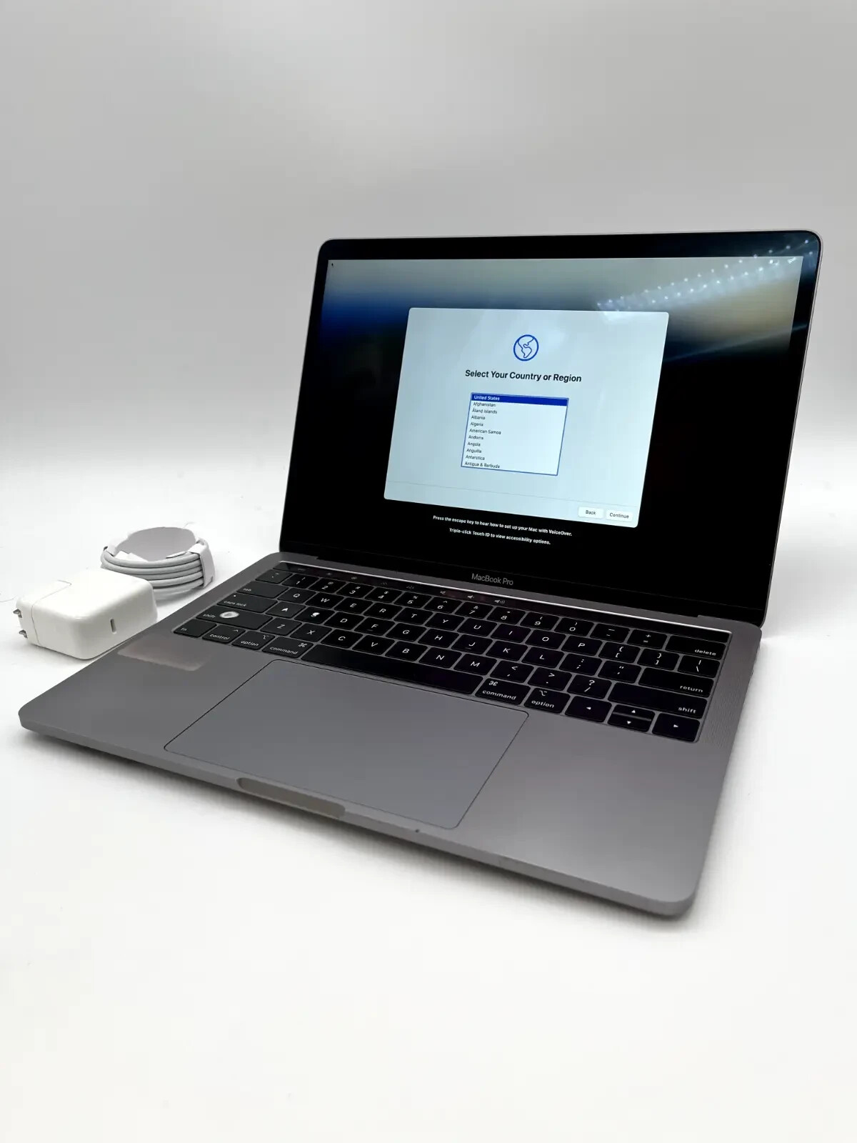 2019 Apple MacBook Pro 13
