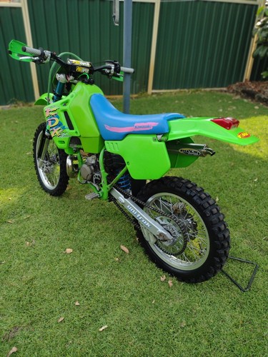 【中古】 Awakened Rainforest 2002 KAWASAKI ZX-9R GREEN with 17400 miles - Used Motorbikes
