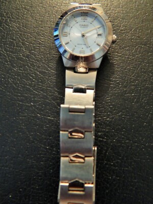 CASIO LTP-1241 White Analog LADY WATCH DATE Stainless Steel 