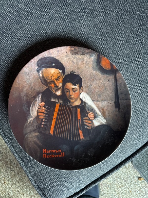 Knowles Norman Rockwell Plate "The Music Maker" 1981 Limited Edition