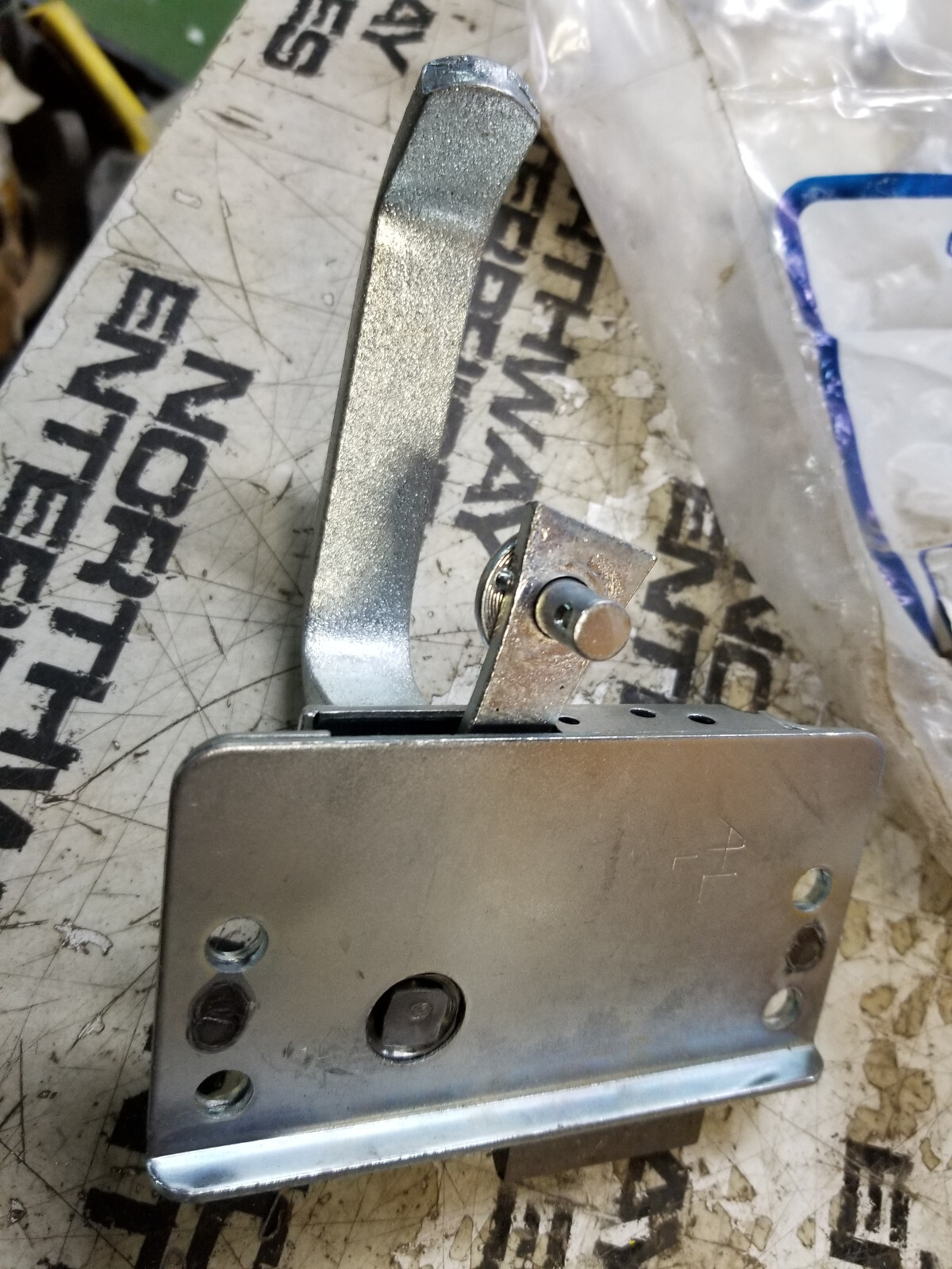 OEM CATERPILLAR 6G-5369 DOOR LATCH 6G5369 GRADER 12G 140G 130G 120G 14G 16G - Picture 2 of 6