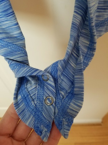 Ivivva Girls Cardigan Shirt Size 8 Wrap Top Thumbholes Blue White Lightweight