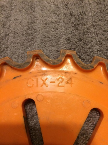 Lustran Planter Plates C1X-24