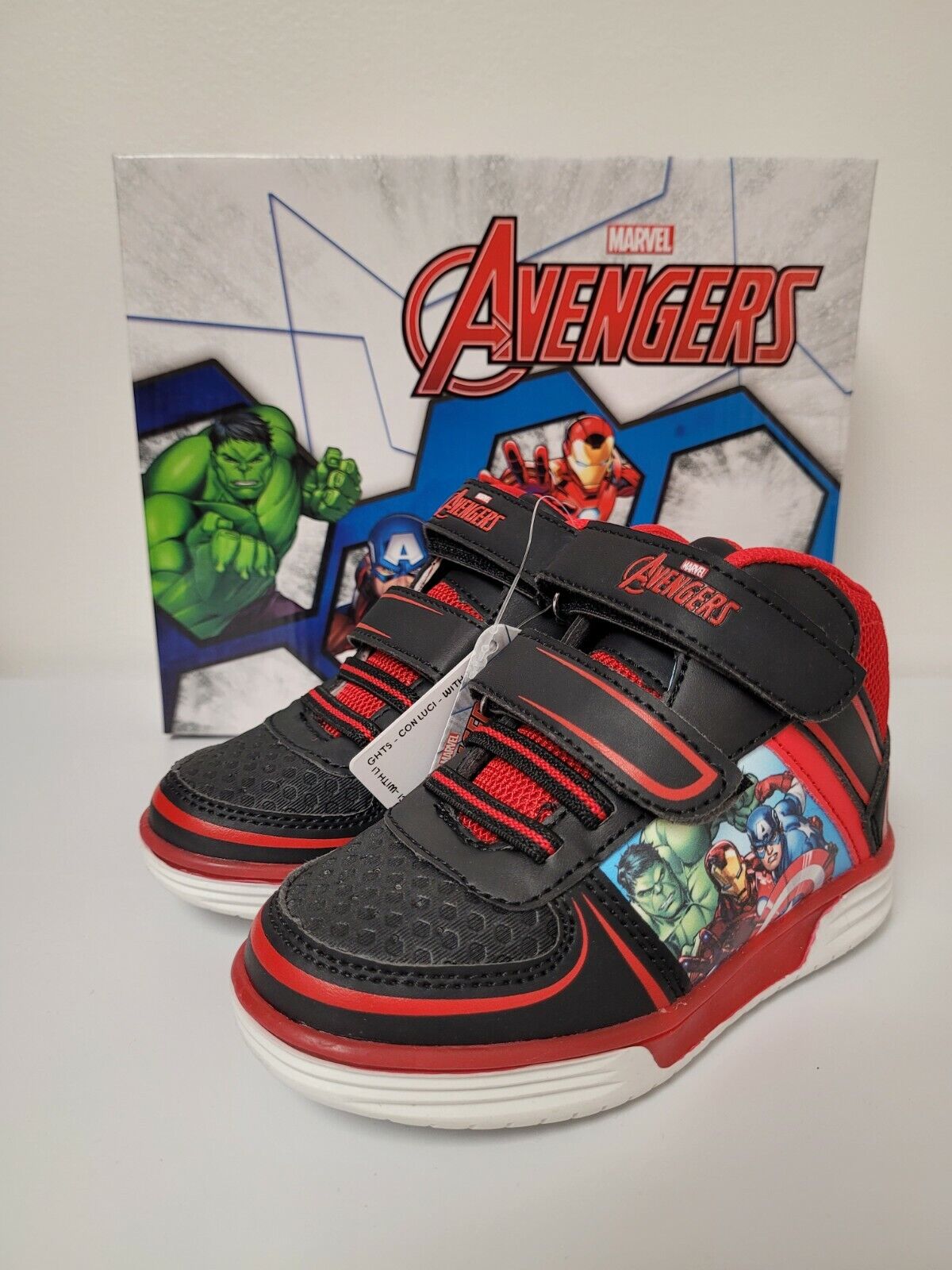 Marvel Avengers Kids High Top Light Up Sneakers Size US 9 EU 25