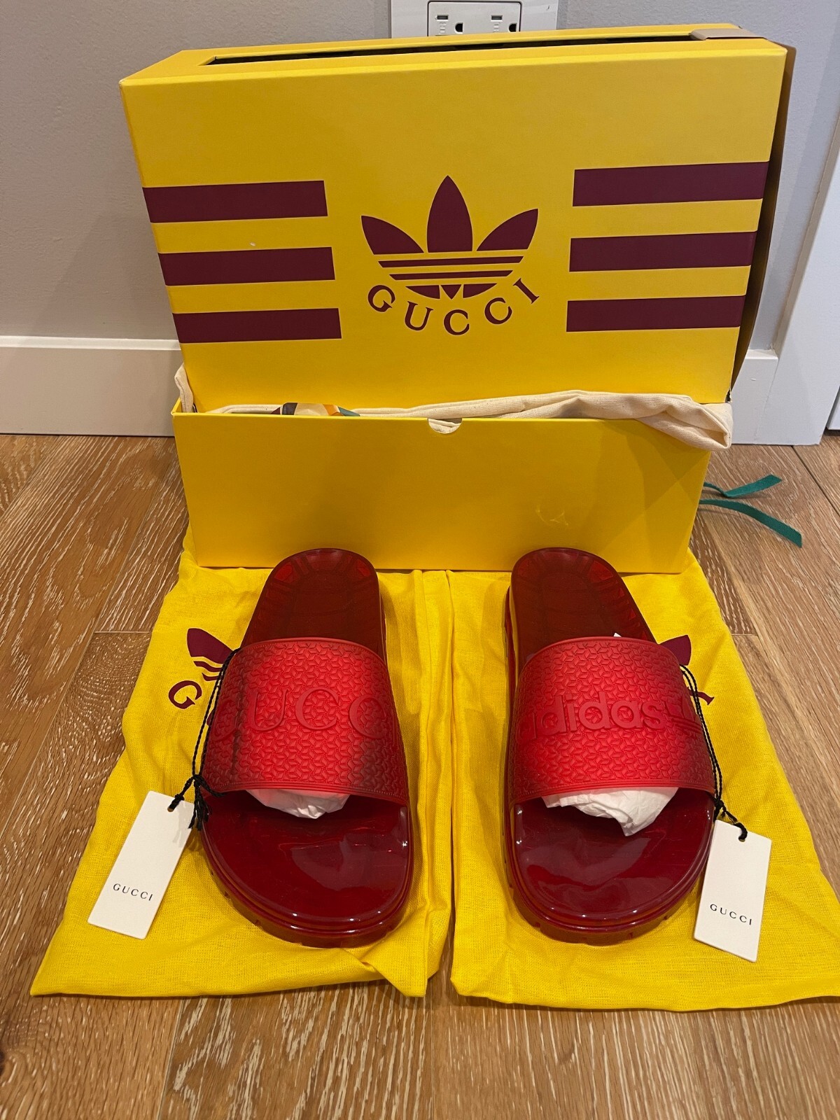 adidas×GUCCI アディレッタ スライドサンダル レッド 9 NEW GUCCI x ADIDAS MENS RUBBER LOGO PLATFORM RED SLIDE SIZE