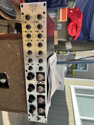 Behringer  Tube Composer Model T1952 Audio Interactive Dynamics ( As This ) Read