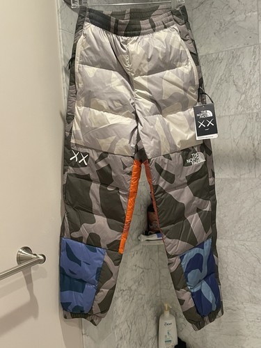 パンツ THE NORTH FACE  KAWS MOUTAIN LIGHT PANT 2022 NWOT MENS THE NORTH FACE x KAWS 1986 RETRO MOUNTAIN