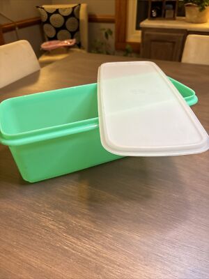 Vintage Tupperware Celery Veggie Keeper Bread Box 782-5 Lid 784-4 Jadeite Green