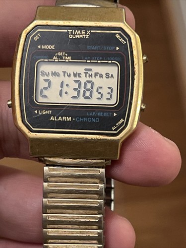 TIMEX RHC 10th Anniversary デジタル腕時計 RHC ロンハーマン」10周年で登場。タイメックスにチャンピオン