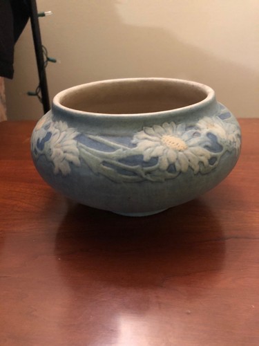 Newcomb College Art Pottery Bowl