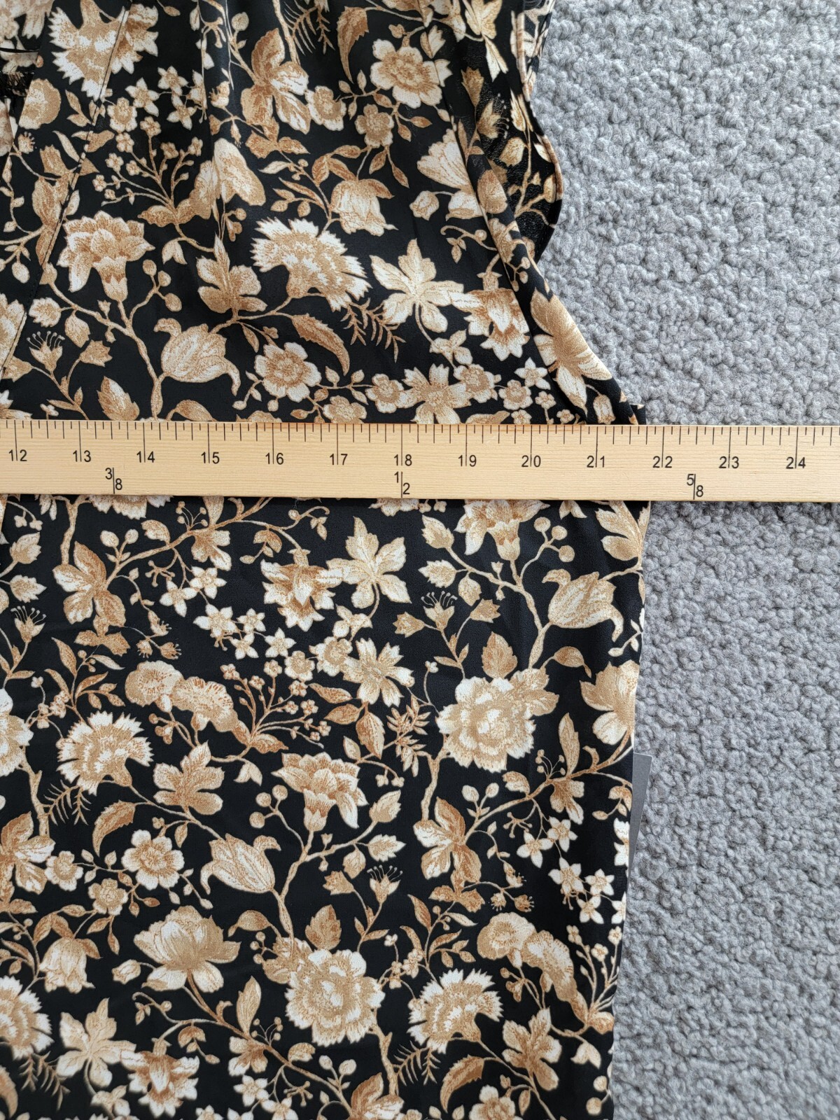 Vince Camuto Floral-Print Flutter-Sleeve Top Women's M Multi V-Neck Pullover - Picture 5 of 14