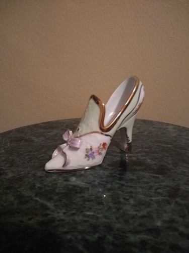 Limoge Vintage Porcelain Detailed French Shoe Miniature