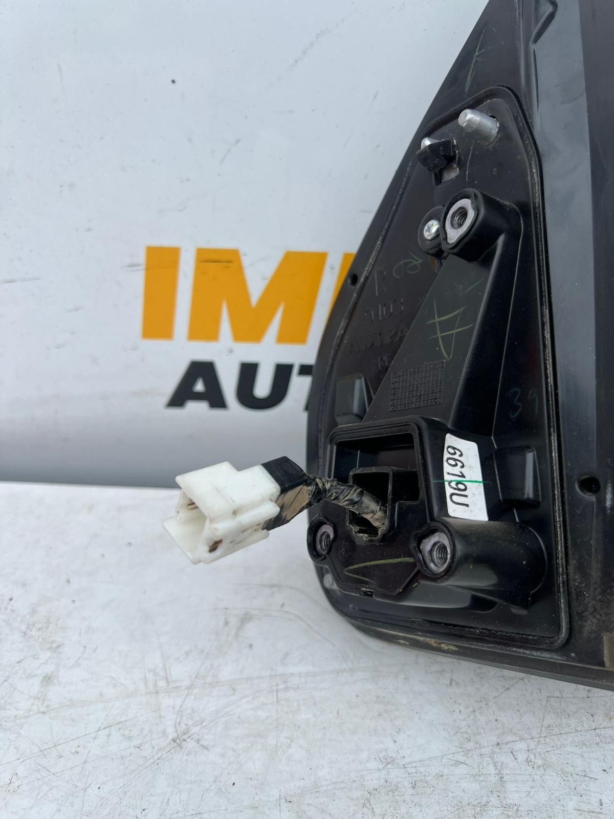 2012 Holden Colorado RG 7 12/2012-06/2016 RIGHT DOOR MIRROR POWER FOLDING TYPE CHROME image 3