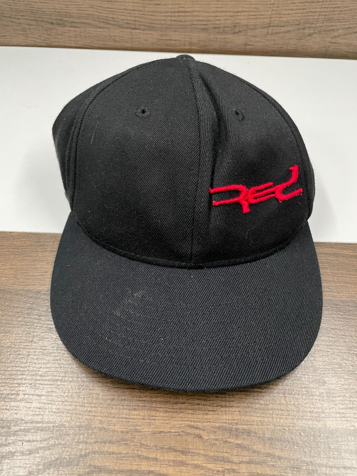 帽子 theredthread S logo cap scarlet black THEREDTHREAD logo cap scarlet ブラック - メルカリ