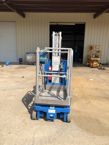 2011 Genie GR20 Drivable One Man Lift Electric Scissor Boom JLG Skyjack 20MVL