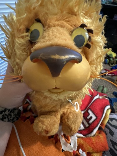 VINTAGE MATTEL1962 ANIMAL YACKER LARRY THE LION Works | eBay