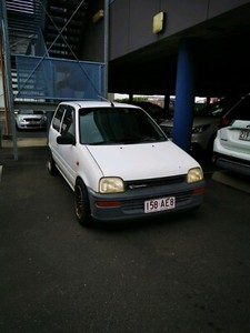 Daihatsu mira l200
