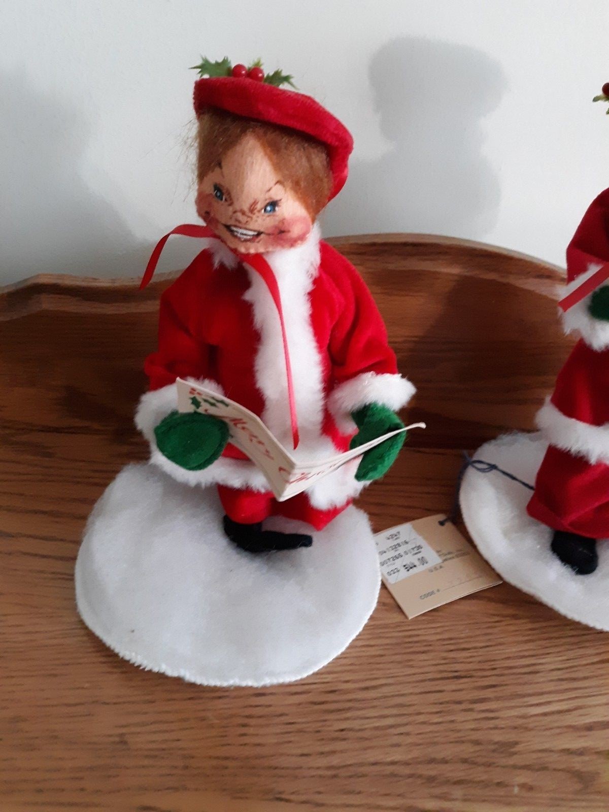 1988 & 1990 Annalee Christmas Woman Carolers 7265 W/ Tags