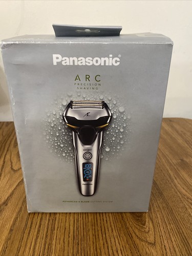 Panasonic ARC5 Electric Razor and Cleaning system ES-LV9N-s