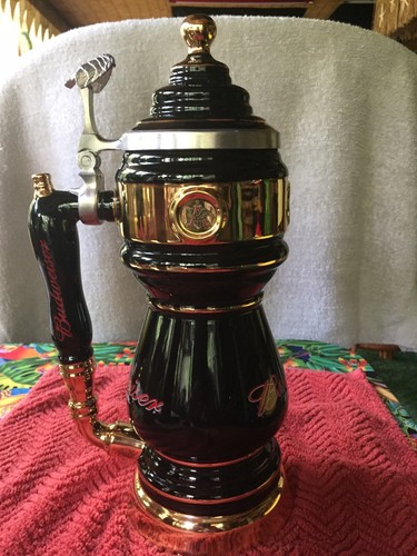 BUDWIESER DRAUGHT TOWER II 13” CHARACTER STEIN CS-542 WITH GOLD ACCENTS & Box