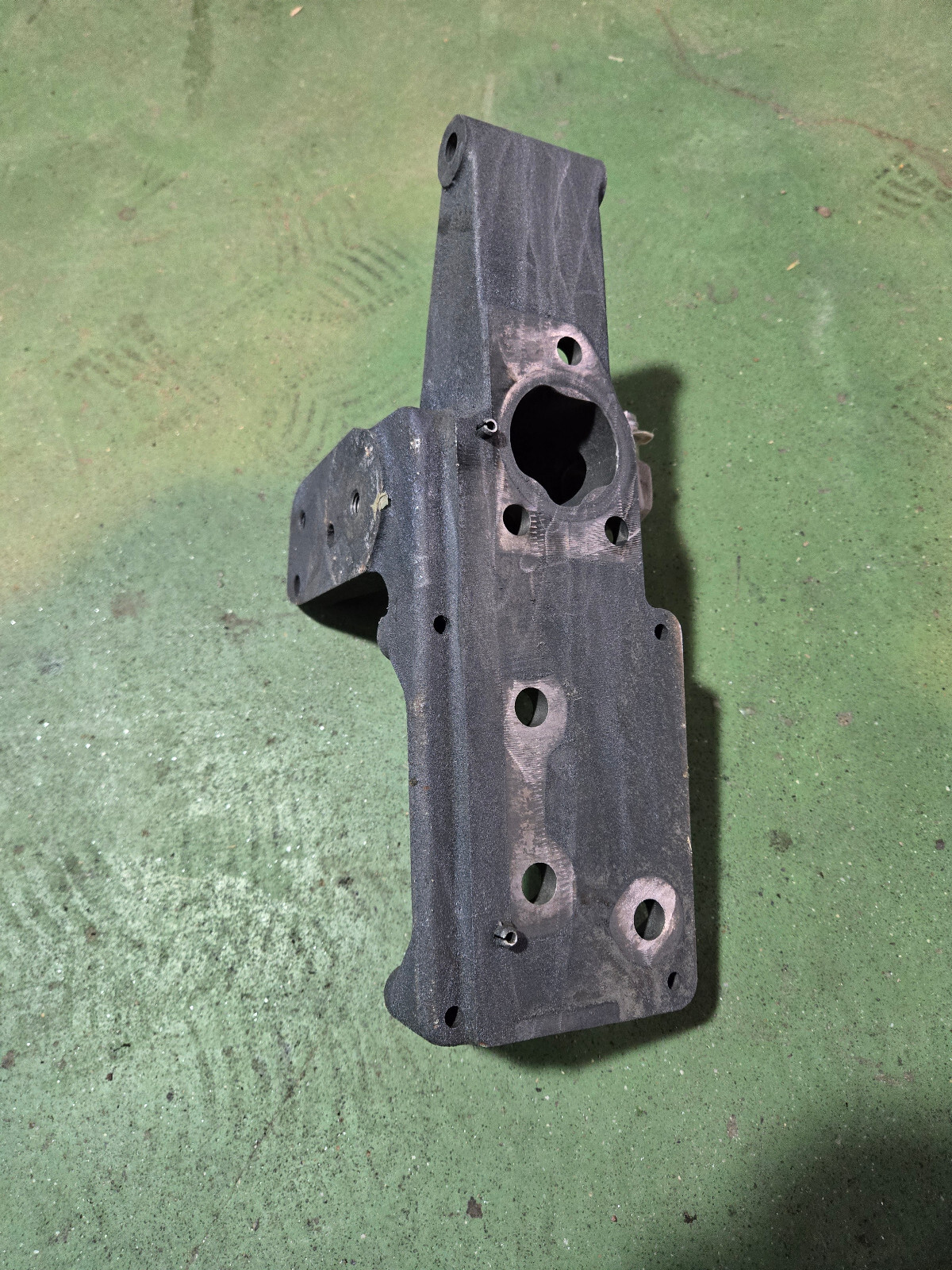 03-07 Dodge Ram Cummins 5.9L Engine 3974354 Ac compressor bracket 3974355 - Picture 2 of 4