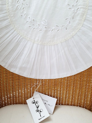 FEMME FACON Bezug KISSEN HÜLLE WHITE ROMANCE weiß rund 50cm Bio Baumwolle Shabby