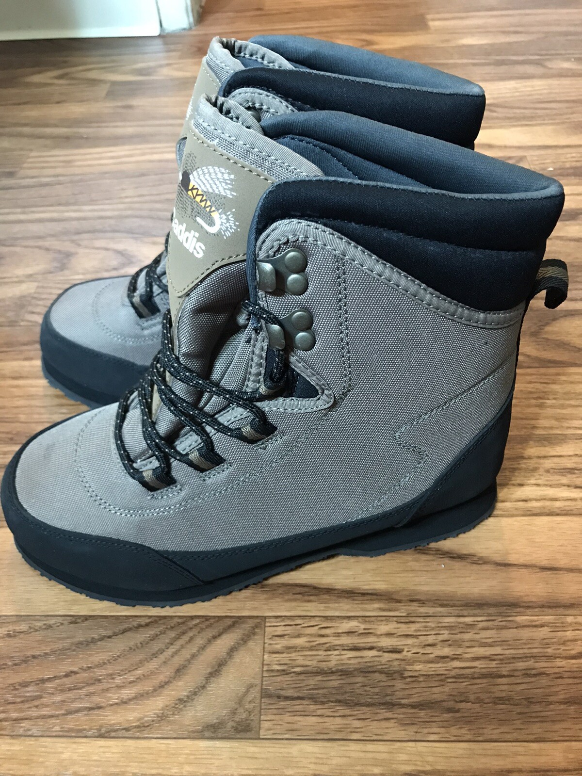 caddis northern guide ultralite wading shoe