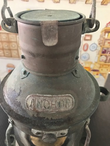 TUNG WOO Hong Kong Antique  ANCHOR SHIP LANTERN with globe insert wick F20