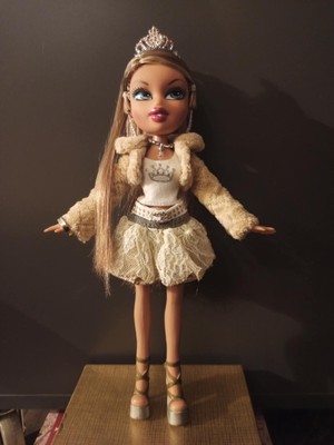 MGA Entertainment 2006 Bratz Doll ''PRINCESS FIANNA''  great condition