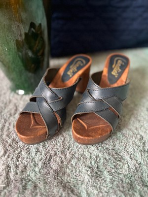 Vintage CANDIES Leather Strap Sandals - Navy Blue Olivia Size 7 - Made In Italy