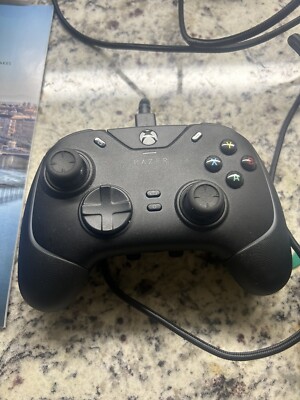 Razer Wolverine V2 Chroma Wired Controller For Xbox And PC-Black Tested Working 