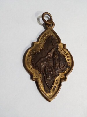 Médaille Religieuse , Métal Cuivré , Virgo Virginum, Catholic Vintage