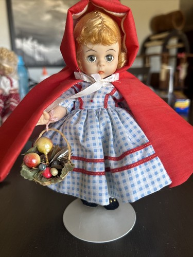 Vintage Doll Madame Alexander Little Red Riding Hood #782 8" Doll