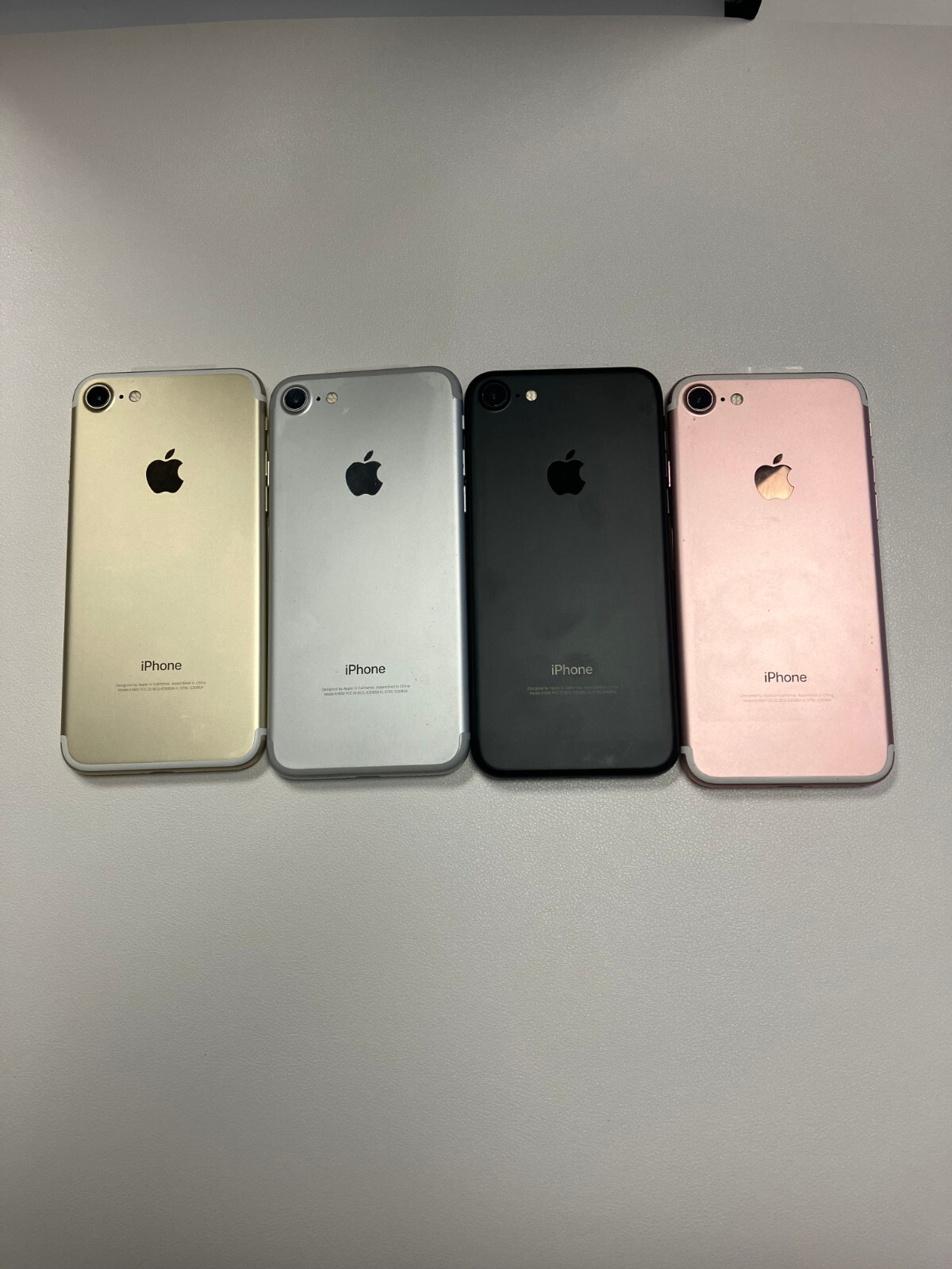 iPhone - iPhone 7 Plus Gold 32 GB SIMフリー Apple iPhone 7 Plus - 32 GB - Gold (Unlocked) for sale