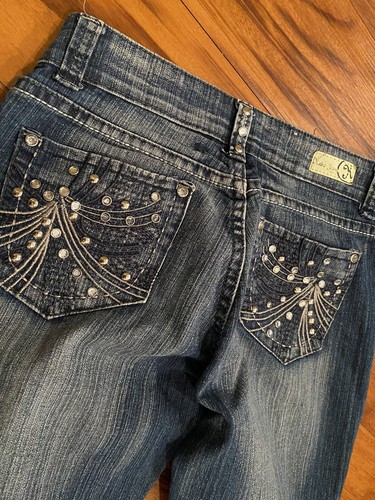 Womens Junior Size 5 Rhinestone Studded Pockets Straight Leg Distress