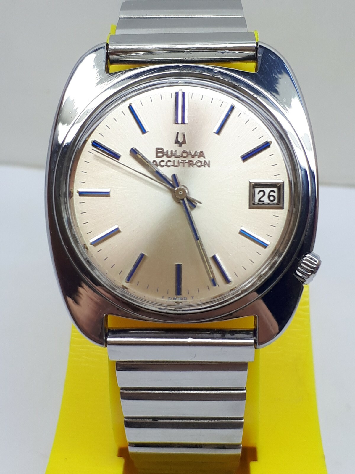 時計 bulova accutron ACCUTRON（アキュトロン）公式サイト