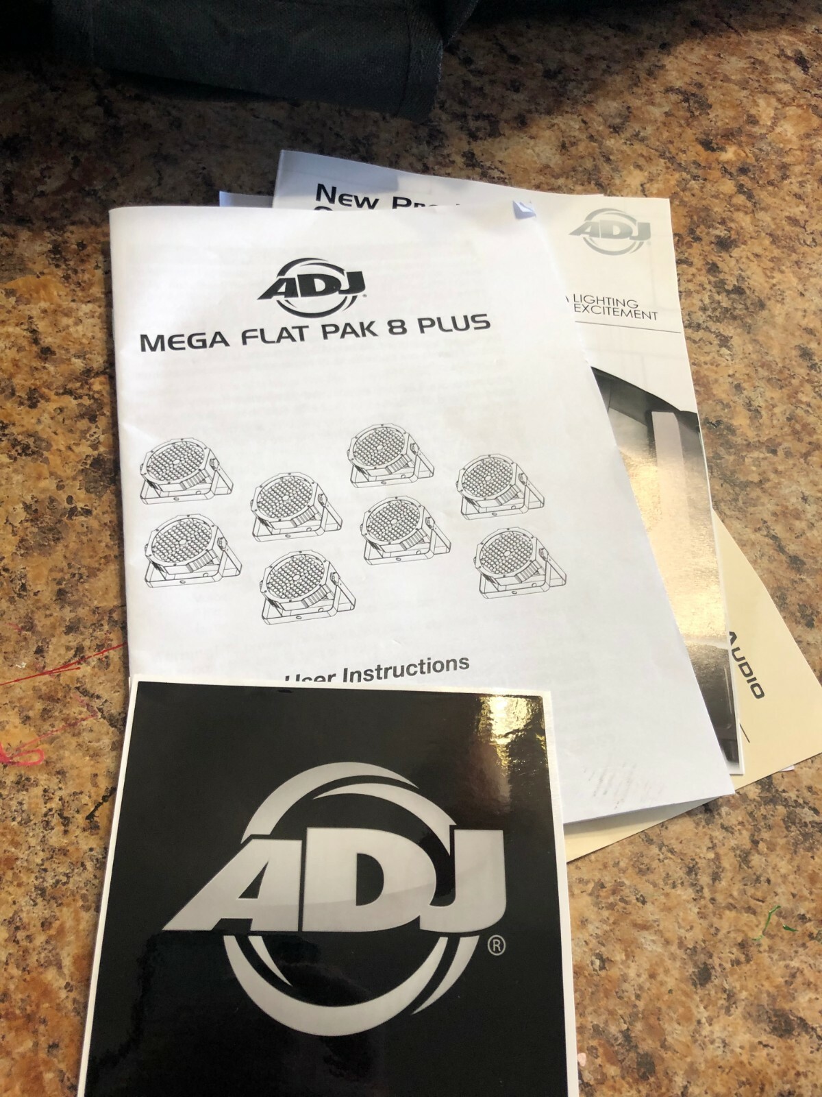 American DJ Mega Flat Pak Plus Eight Mega Par Profile Plus 8 Light Pack